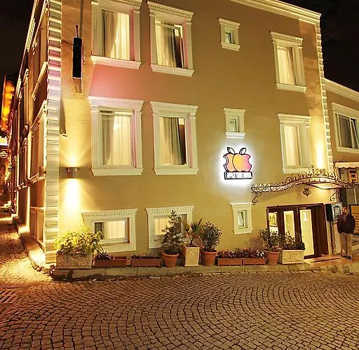 Apple Tree Отель 3*