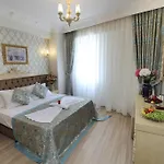 Apple Tree Hotell 3*