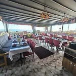 Apple Tree Hotel 3*