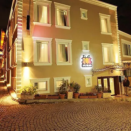 Apple Tree Отель 3*